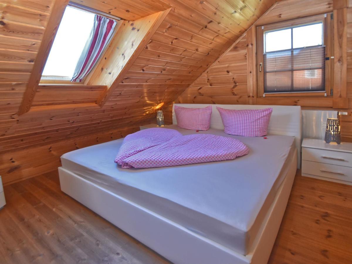 Comfortable Holiday Home With Hot Tub Teunz ภายนอก รูปภาพ
