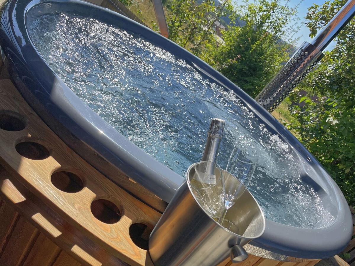 Comfortable Holiday Home With Hot Tub Teunz ภายนอก รูปภาพ