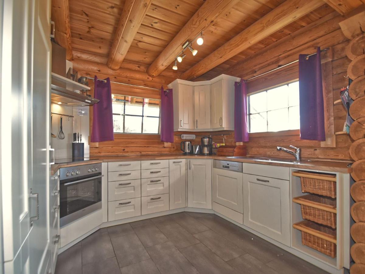 Comfortable Holiday Home With Hot Tub Teunz ภายนอก รูปภาพ