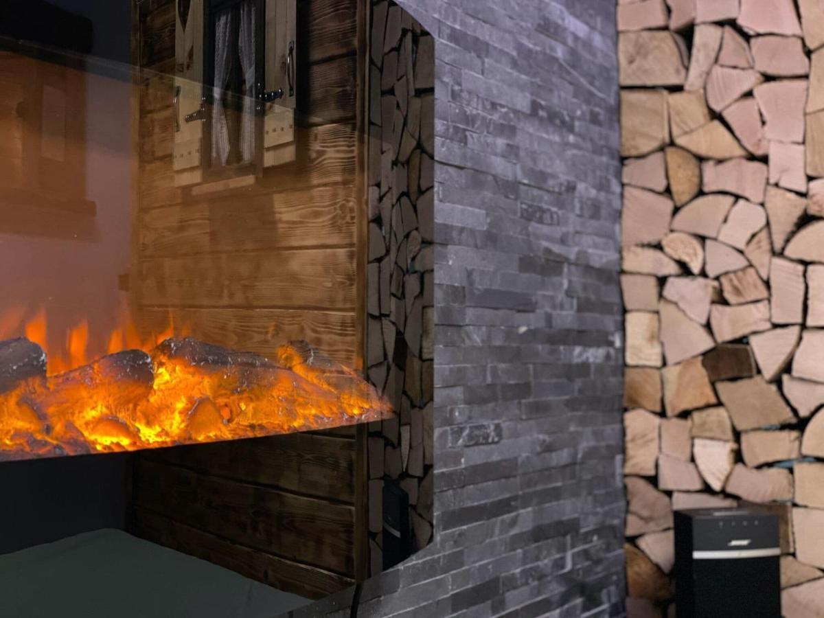 Comfortable Holiday Home With Hot Tub Teunz ภายนอก รูปภาพ